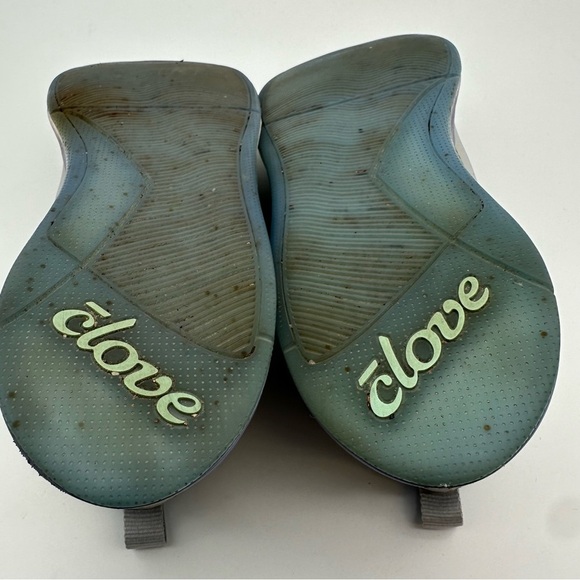 Clove Classic Nursing Shoe Women's Light Gray Sneakers - Picture 10 of 11